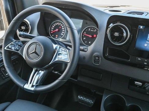 New 2025 Mercedes-Benz Sprinter 2500 image 15