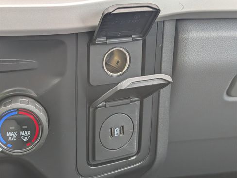 New 2026 Ford F350 4x4 Regular Cab DRW Super Duty image 17