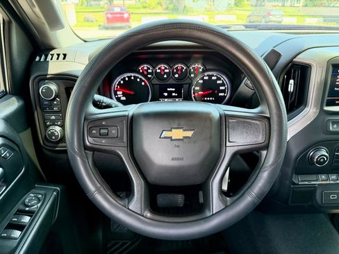 Used 2020 Chevrolet Silverado 1500 Custom w/ Custom Value Package AWD/4WD image 23