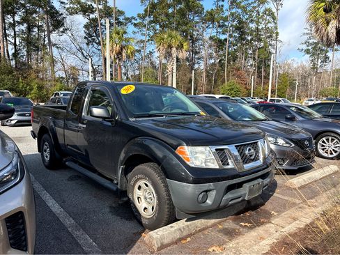 Used 2018 Nissan Frontier S image 19