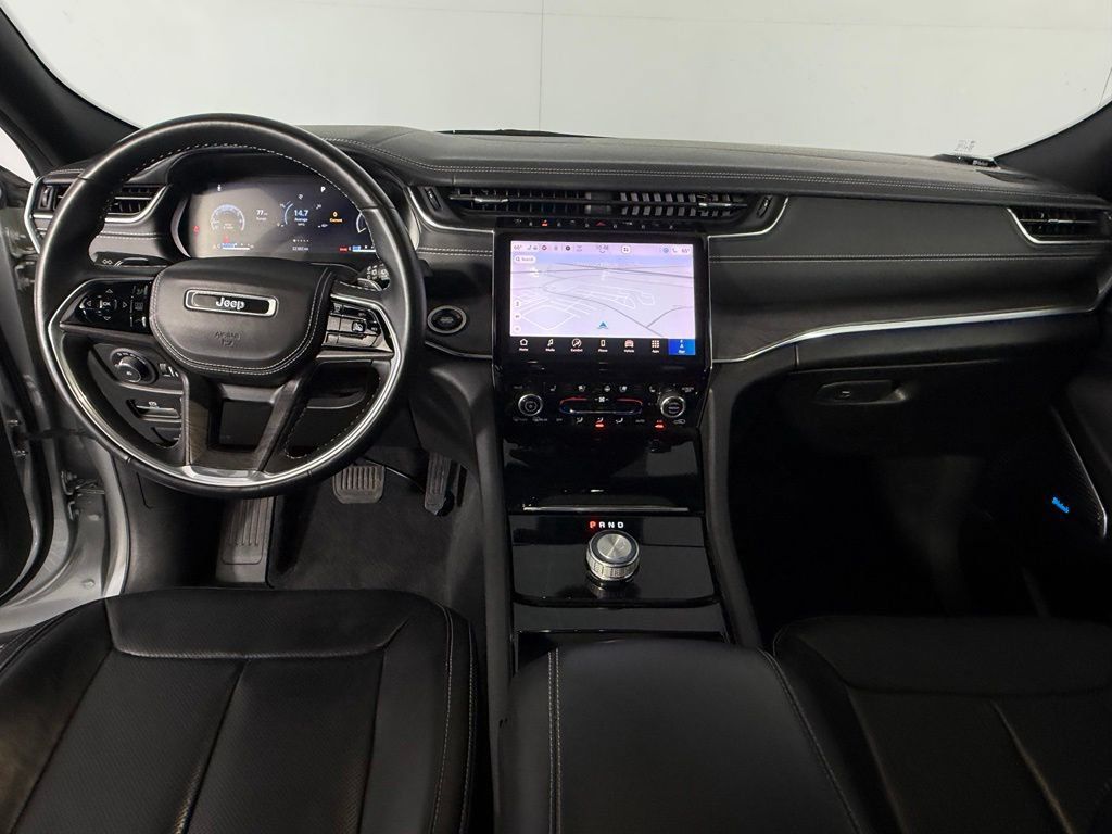 Used 2022 Jeep Grand Cherokee L Overland RWD image 13