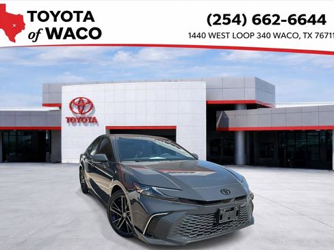 Used 2025 Toyota Camry XSE image 1