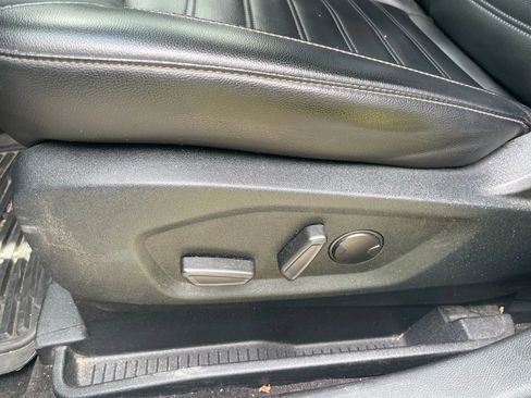 Used 2020 Ford Edge SEL w/ Convenience Package image 12