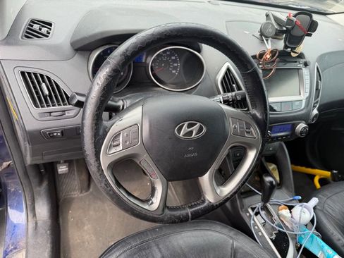 Used 2012 Hyundai Tucson Limited w/ Premium Pkg FWD image 6