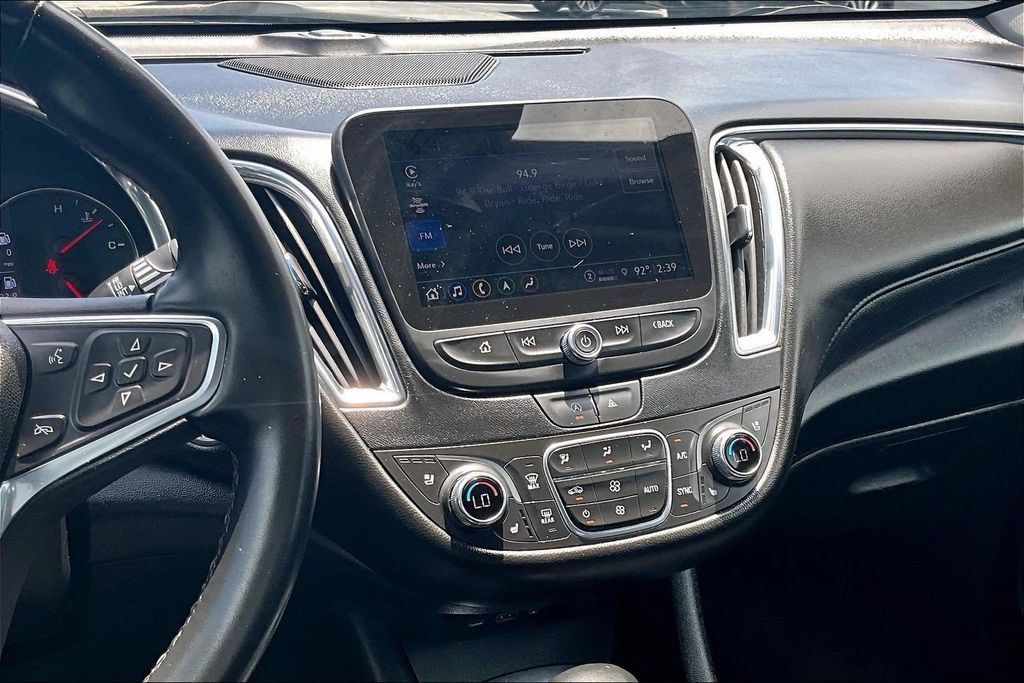 Used 2024 Chevrolet Malibu LT FWD image 9