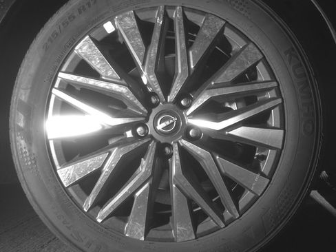 Used 2025 Nissan Altima 2.5 SV image 13