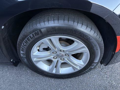 Used 2023 Dodge Charger SXT RWD image 10