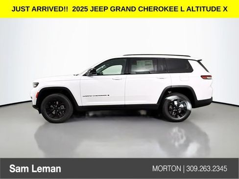 New 2025 Jeep Grand Cherokee L Altitude image 4