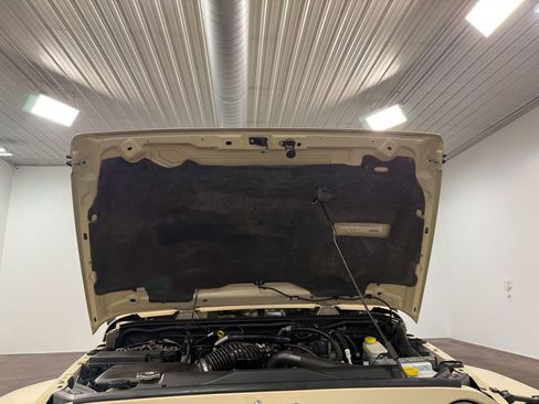 Used 2011 Jeep Wrangler Sahara w/ Connectivity Group AWD/4WD image 84