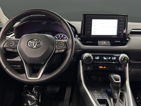 Used 2021 Toyota RAV4 XLE Premium AWD/4WD image 11