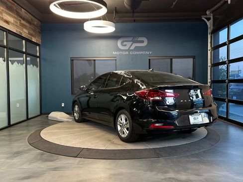 Used 2020 Hyundai Elantra Value Edition w/ Cargo Package (C1) FWD image 5