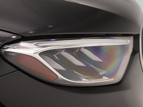 Used 2026 Mercedes-Benz GLC 300 image 23