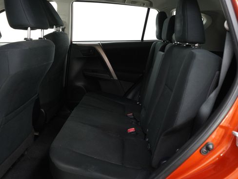 Used 2015 Toyota RAV4 LE image 15