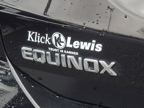 Used 2024 Chevrolet Equinox LT image 30