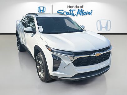 Used 2025 Chevrolet Trax LT