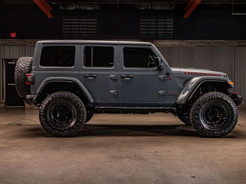 Used 2024 Jeep Wrangler Unlimited Rubicon AWD/4WD image 11