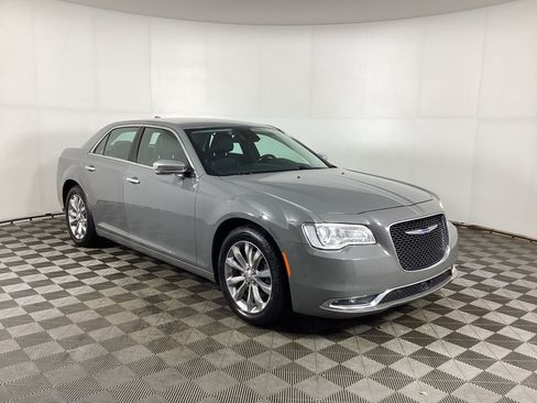 Used 2018 Chrysler 300 Limited w/ Safetytec Plus Group AWD/4WD image 1