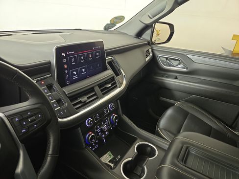 Used 2022 GMC Yukon SLT w/ SLT Premium Package image 26