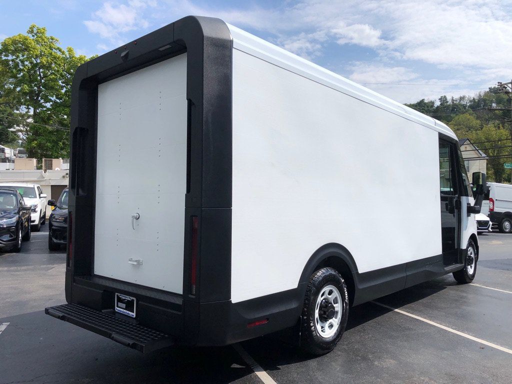Used 2024 Chevrolet Brightdrop 600 w/ Commercial Equipment Package AWD/4WD image 7