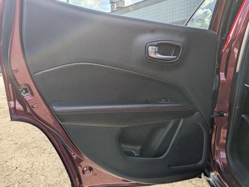 Used 2021 Jeep Compass Trailhawk image 13