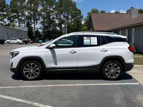 Used 2019 GMC Terrain SLT FWD image 4