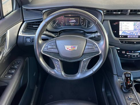 Used 2021 Cadillac XT5 Premium Luxury FWD image 22