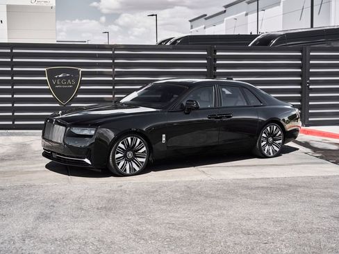 Used 2026 Rolls-Royce Ghost AWD/4WD image 6