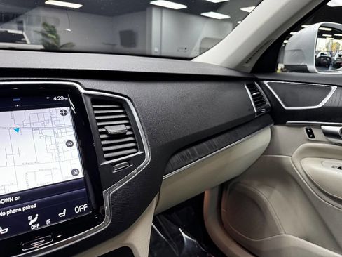 Used 2020 Volvo XC90 T5 Momentum w/ Protection Package Premier image 25