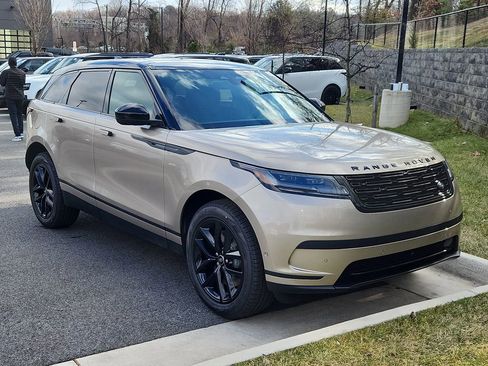 Used 2026 Land Rover Range Rover Velar S AWD/4WD image 10