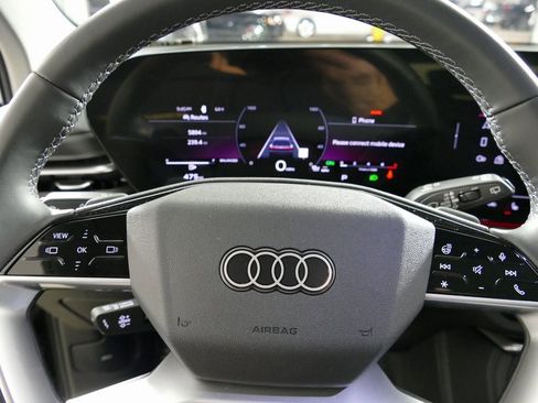 Certified 2025 Audi Q5 Premium w/ Convenience Package image 17