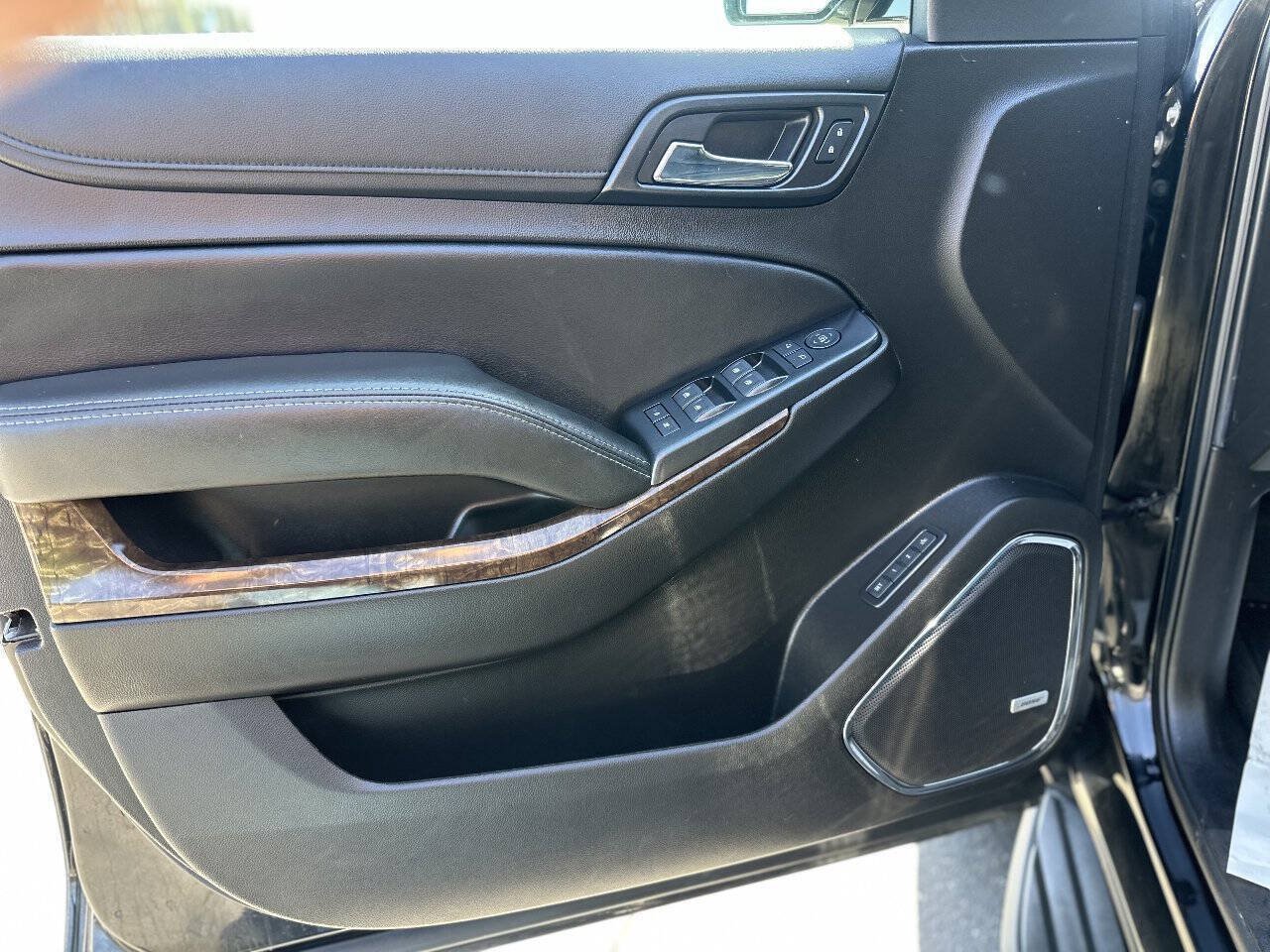 Used 2017 Chevrolet Tahoe LT AWD/4WD image 9