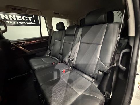 Used 2015 Lexus GX 460 Luxury AWD/4WD image 34