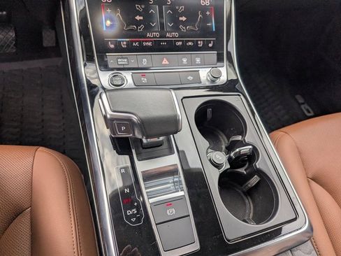 Used 2022 Audi Q8 Premium Plus w/ Premium Plus Package image 13