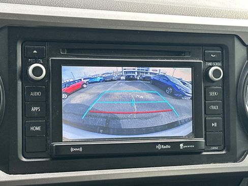 Used 2017 Toyota Tacoma 2WD Access Cab image 13