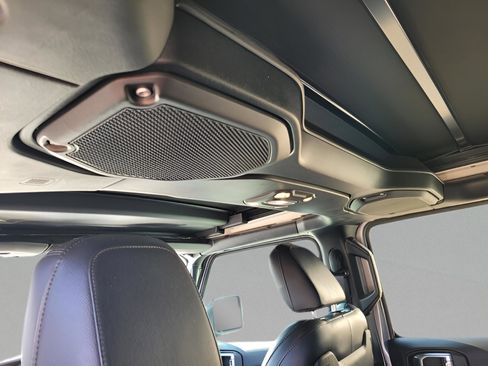 Used 2020 Jeep Wrangler Unlimited Rubicon image 20