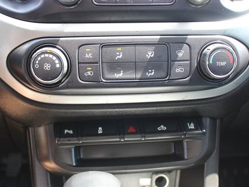 Used 2022 Chevrolet Colorado LT w/ Fleet Safety Package RWD image 26