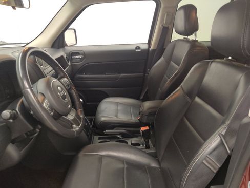 Used 2015 Jeep Patriot High Altitude image 17