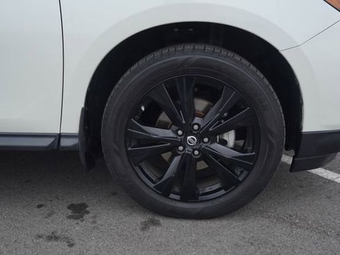 Used 2018 Nissan Pathfinder SL w/ Midnight Edition Package image 41