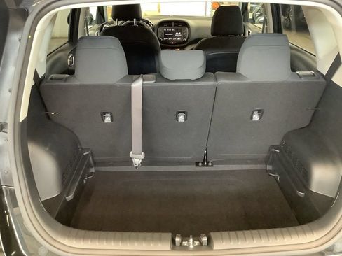 Certified 2025 Kia Soul LX FWD image 22