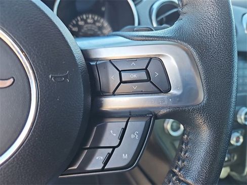 Used 2020 Ford Mustang Coupe image 19