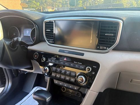 Used 2021 Kia Sportage EX w/ EX Technology Package FWD image 5