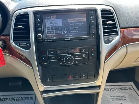 Used 2011 Jeep Grand Cherokee Limited AWD/4WD image 45