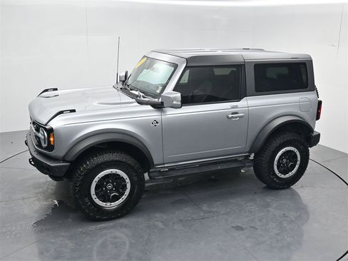 Used 2023 Ford Bronco Outer Banks w/ Sasquatch Package image 43