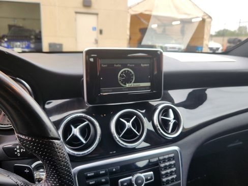 Used 2014 Mercedes-Benz CLA 250 4MATIC image 23