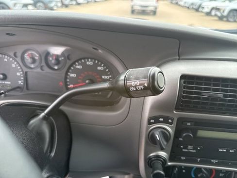 Used 2011 Ford Ranger XLT image 24