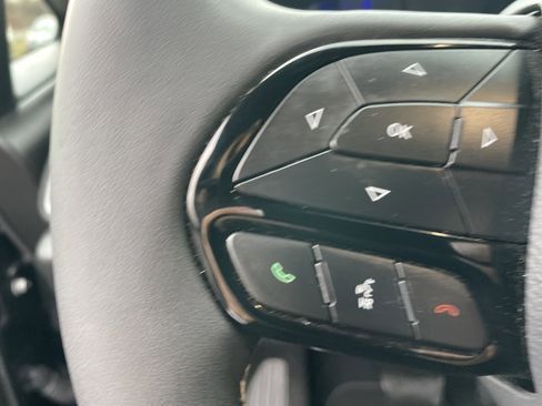 Used 2023 Chrysler Pacifica Touring-L w/ S Appearance Package image 40