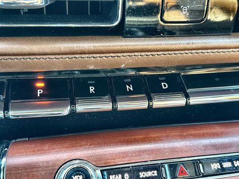 Used 2022 Lincoln Aviator Reserve w/ Equipment Group 201A image 23