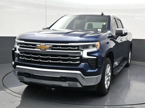 Used 2023 Chevrolet Silverado 1500 LTZ RWD image 9