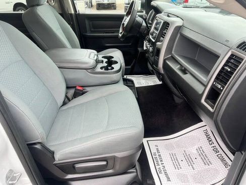 Used 2017 RAM 3500 Tradesman w/ Chrome Appearance Group AWD/4WD image 17