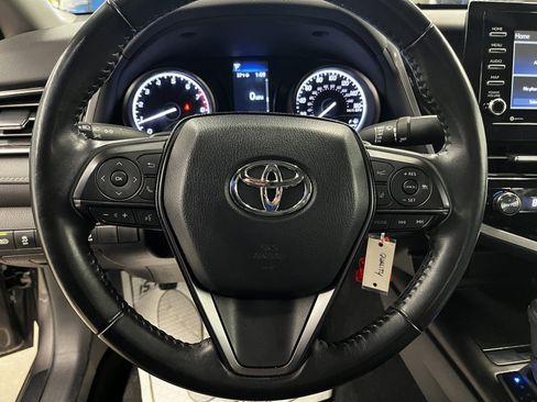Used 2023 Toyota Camry SE image 21